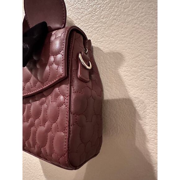 NWT Loungefly Disney Minnie Mouse maroon Black Crossbody Satchel Quilted Purse - Picture 5 of 6